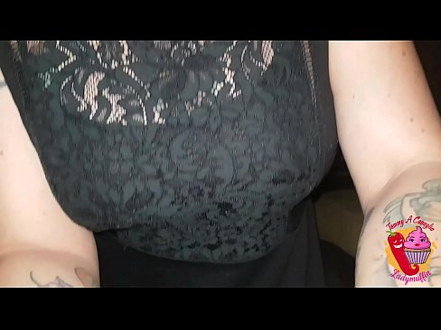 ❤️ Slutty ګامه خور هغه ته یو blowjob او هسپانوي ورکوي ❌ په فحش ps.basseyn-vsem.ru