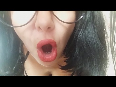 ❤️ ګرانه، ستا سوزنده مور به تاسو نن ښوونځي ته نه پریږدي ... زه تاسو ته ډیره اړتیا لرم ... ❌ په فحش ps.basseyn-vsem.ru